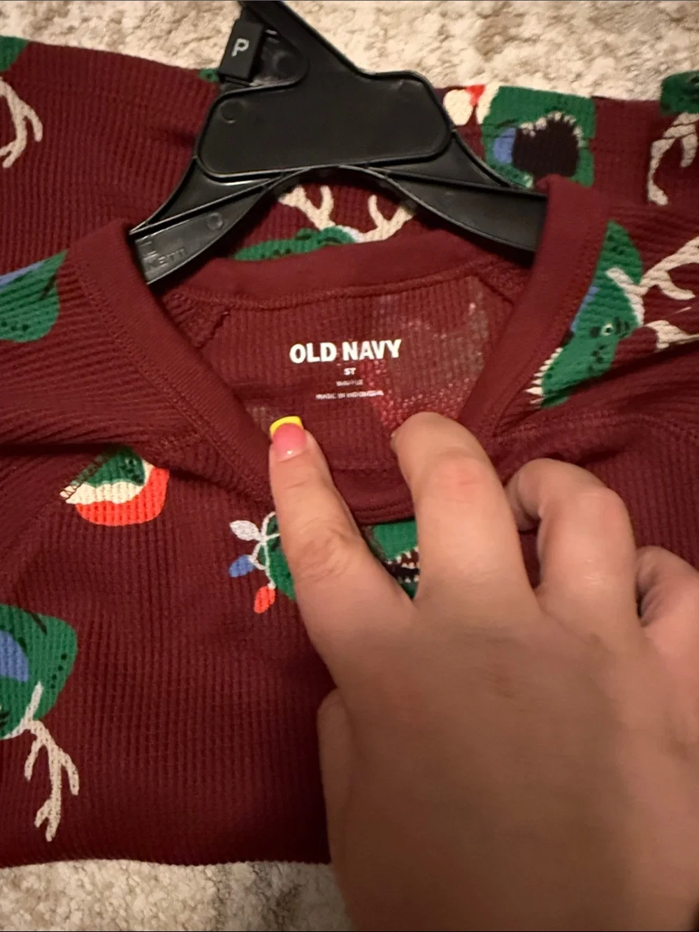 Old Navy Maroon Holiday Dino Waffle Long Sleeve size 5T-NWT